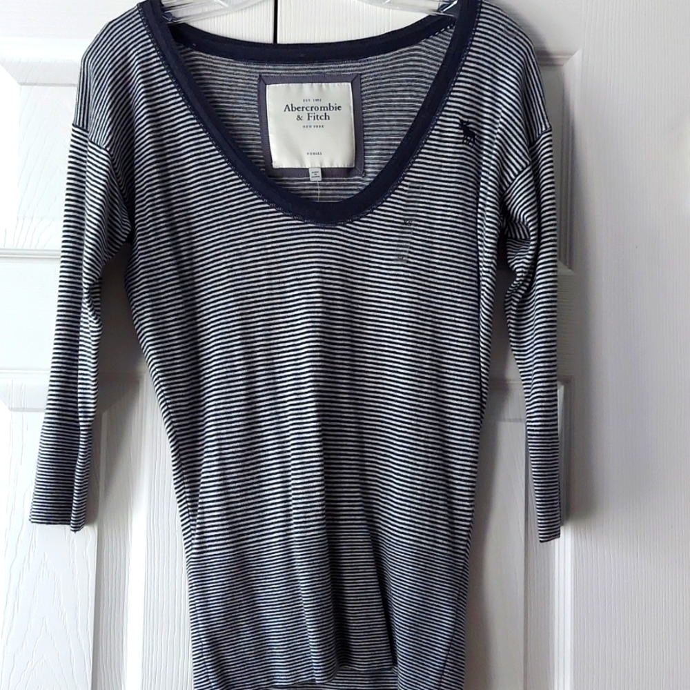 Abercrombie & Fitch Sweater